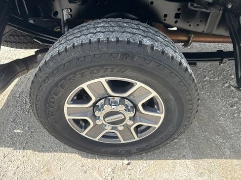 Used 2026 Ford F250 Lariat AWD/4WD image 32