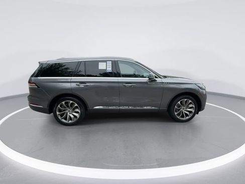 Used 2025 Lincoln Aviator Reserve w/ Luxury Package AWD/4WD image 9
