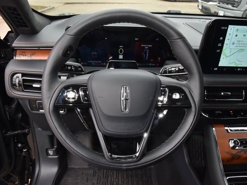 New 2026 Lincoln Aviator Black Label w/ Dynamic Handling Package image 31