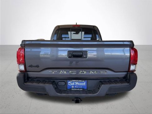 Used 2019 Toyota Tacoma SR5 w/ SR5 Appearance Package (SM) AWD/4WD image 7