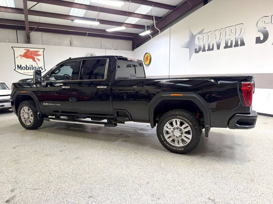 Used 2020 GMC Sierra 3500 Denali w/ Denali Ultimate Package AWD/4WD image 4