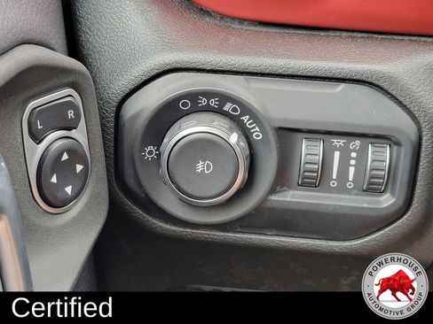 Used 2018 Jeep Wrangler Unlimited Rubicon image 26