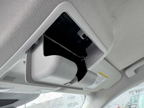 Used 2022 Ford Escape SE w/ SE Sport Appearance Package image 14