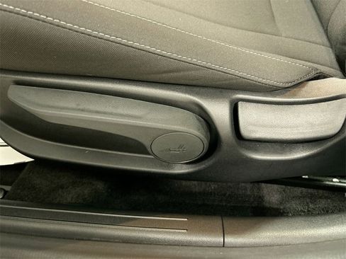 Used 2025 Hyundai Elantra Sport image 10