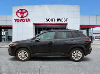 Used 2026 Toyota Corolla Cross LE w/ Moonroof Package FWD video 3