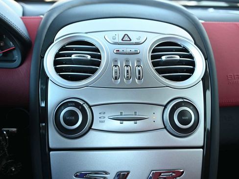 Used 2006 Mercedes-Benz SLR COUPE 2D image 13