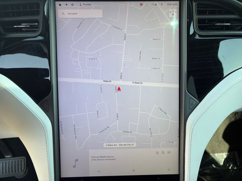 Used 2021 Tesla Model X Long Range AWD/4WD image 16