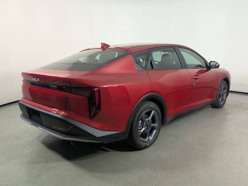 New 2026 Kia K4 LXS image 7