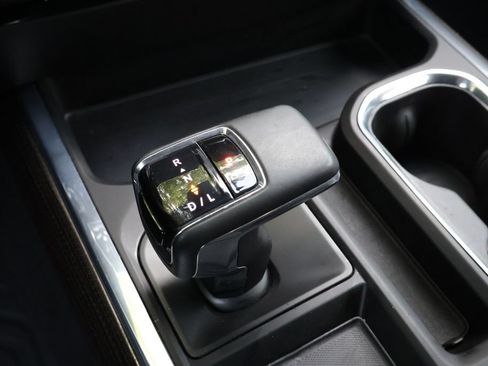 Certified 2024 Chevrolet Silverado 1500 LT Trail Boss w/ Convenience Package II AWD/4WD image 24
