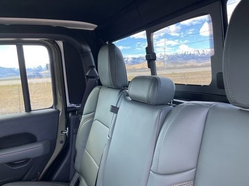 New 2026 Jeep Gladiator Mojave image 17