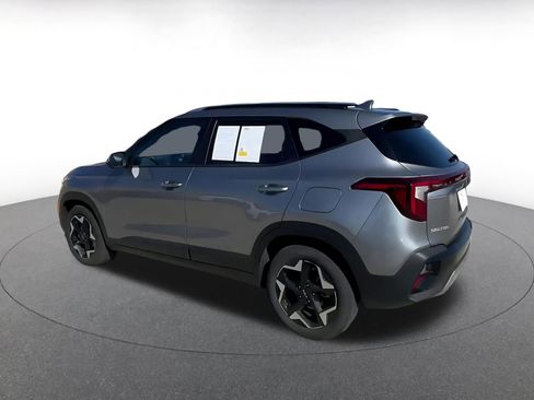 Used 2025 Kia Seltos S image 10