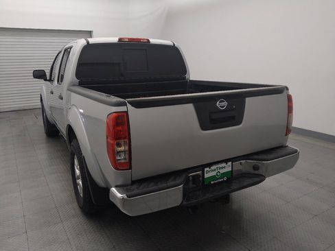 Used 2019 Nissan Frontier SV image 6