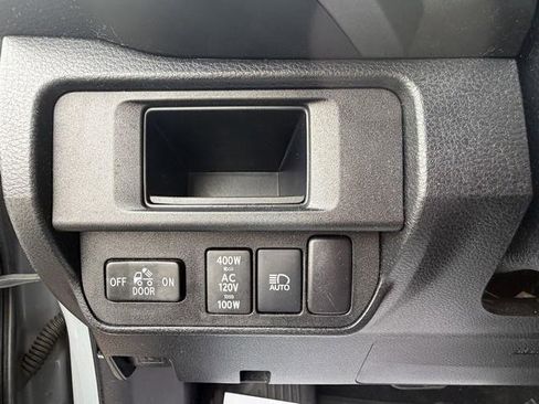 Used 2019 Toyota Tacoma TRD Off-Road image 14