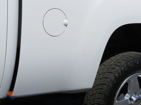 Used 2013 GMC Sierra 2500 SLT w/ SLT Convenience Package AWD/4WD image 24