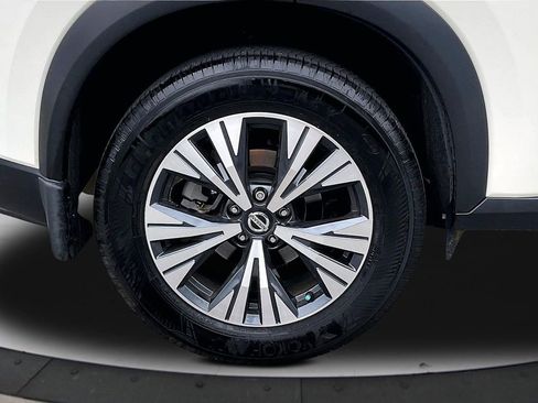 Used 2021 Nissan Rogue SV w/ Premium Package image 37