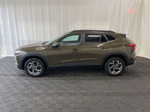 Used 2024 Chevrolet Trax LT image 25