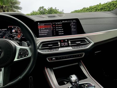 Used 2023 BMW X5 M50i w/ Executive Package image 9