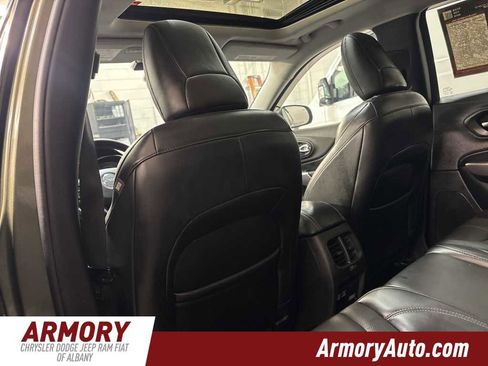 Used 2021 Jeep Cherokee Latitude Lux w/ Sun & Sound Group image 26