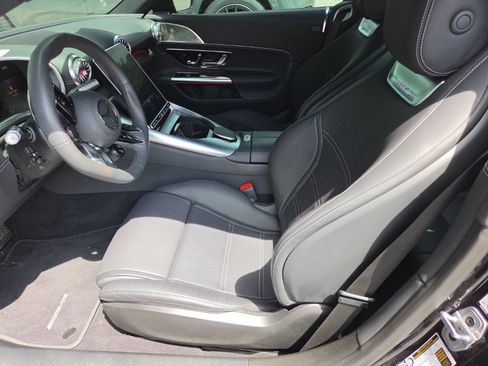 Used 2025 Mercedes-Benz AMG GT 43 image 4