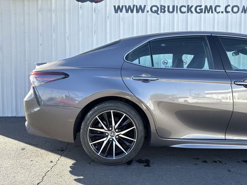 Used 2023 Toyota Camry SE image 30