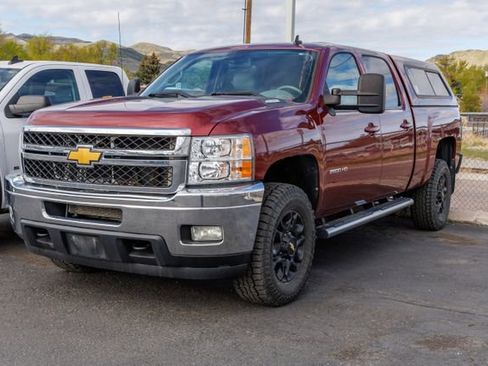 Used 2014 Chevrolet Silverado 2500 LTZ w/ LTZ Plus Package image 2