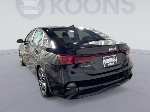 Used 2023 Kia Forte LXS image 4