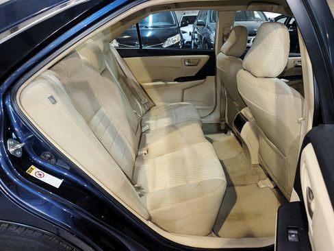 Used 2015 Toyota Camry LE FWD image 24