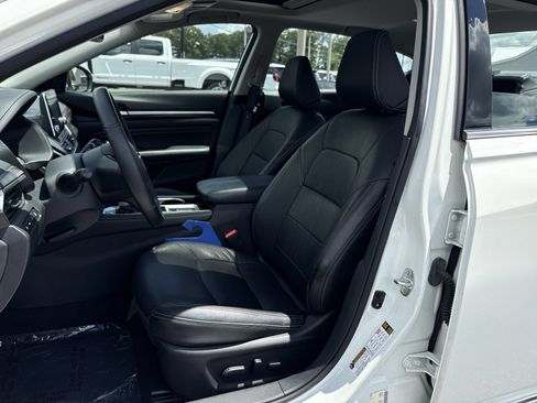 Used 2022 Nissan Altima 2.5 Platinum AWD/4WD image 17