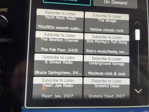 Used 2024 Subaru Ascent Premium w/ Convenience Package AWD/4WD image 14