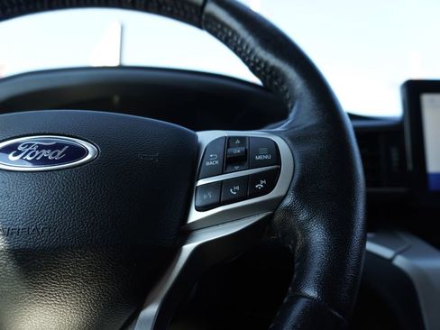 Used 2022 Ford Explorer XLT w/ Equipment Group 202A image 22