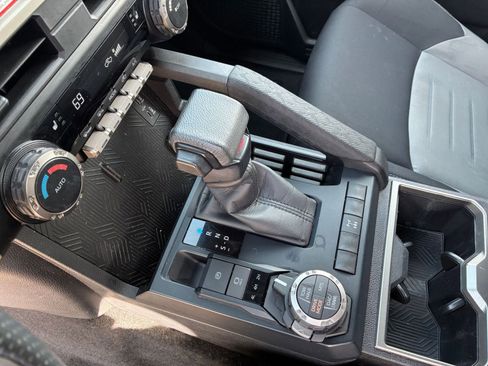 Used 2025 Toyota Tacoma TRD Off-Road AWD/4WD image 35
