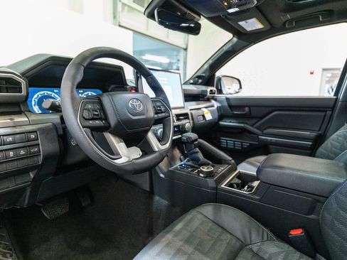 New 2026 Toyota 4Runner TRD Off-Road Premium AWD/4WD image 4