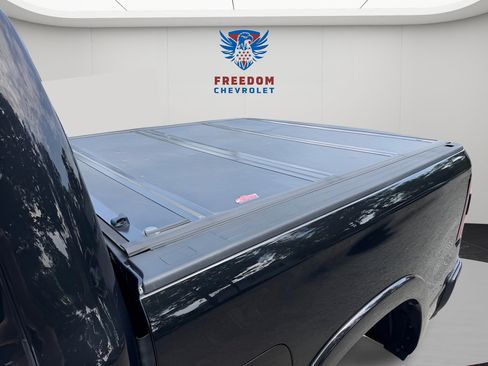 Used 2019 RAM 1500 Laramie AWD/4WD image 16