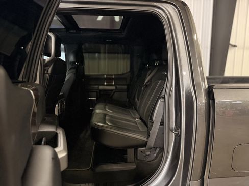 Used 2017 Ford F250 Platinum w/ Platinum Ultimate Package AWD/4WD image 5