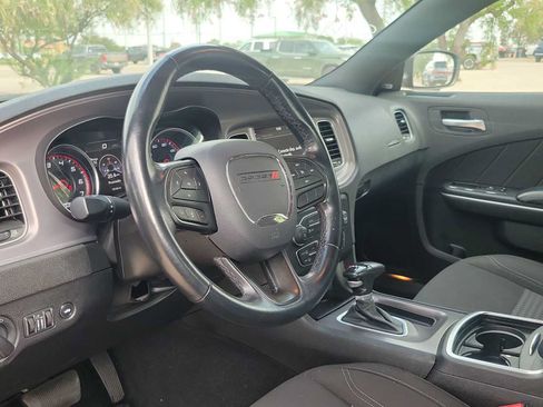 Used 2023 Dodge Charger SXT RWD image 10