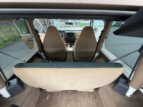 Used 2001 Jeep Wrangler Sahara AWD/4WD image 12