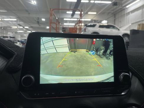 Used 2024 Nissan Sentra SR w/ Trunk Package image 17