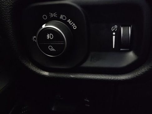 Used 2020 RAM 1500 Big Horn image 30