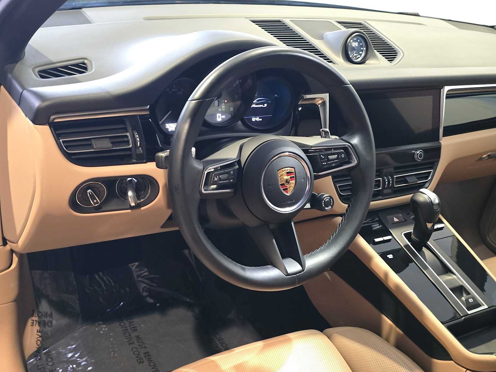 Used 2023 Porsche Macan S AWD/4WD image 4