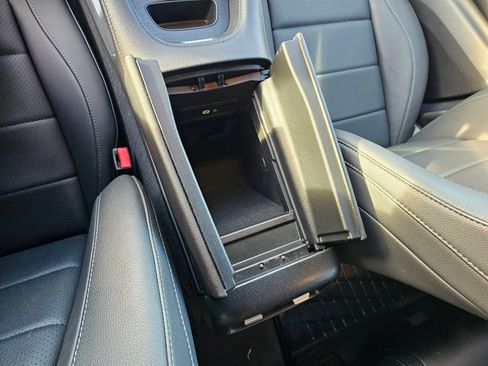 Used 2024 Mercedes-Benz GLE 350 4MATIC image 59