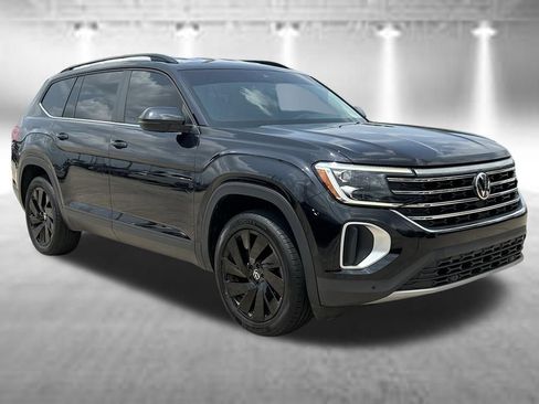 Used 2024 Volkswagen Atlas SE FWD image 7