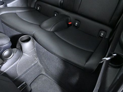 Used 2019 MINI Cooper S image 21