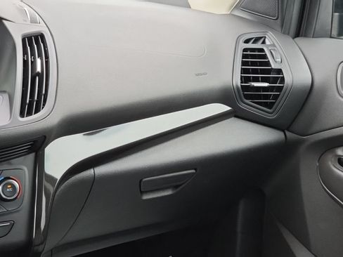 Used 2017 Ford Escape SE w/ Equipment Group 201A FWD image 30