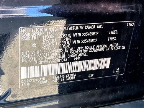 Certified 2024 Toyota RAV4 XLE image 28