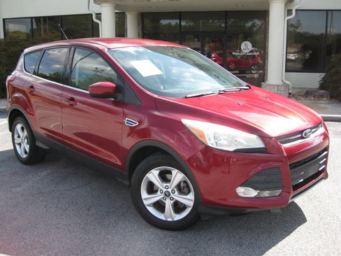 Used 2014 Ford Escape SE FWD image 2