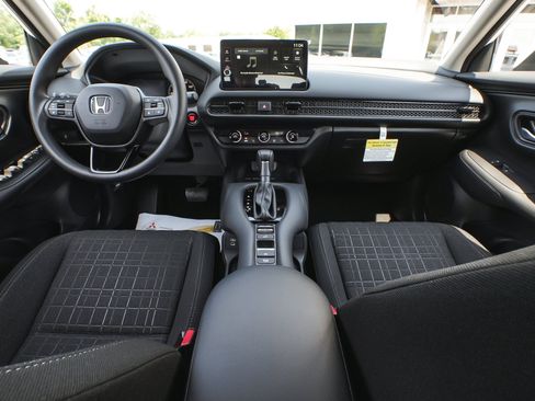 Used 2026 Honda HR-V LX image 36