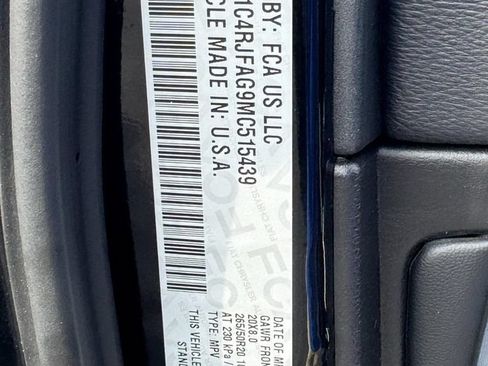 Used 2021 Jeep Grand Cherokee Laredo X AWD/4WD image 25
