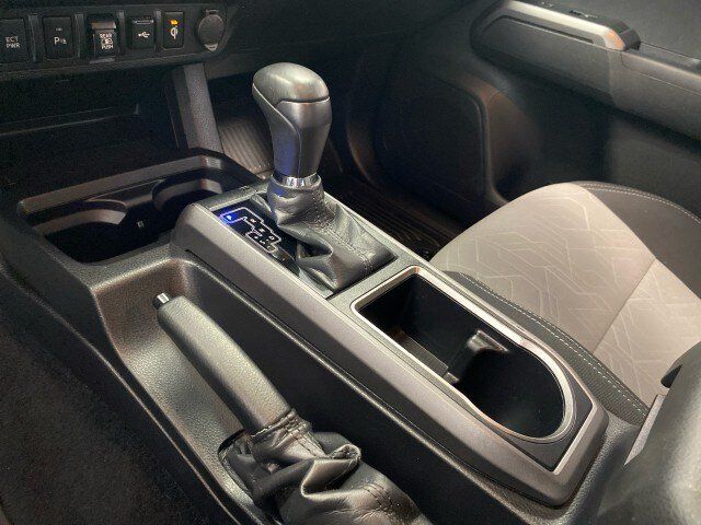 Used 2023 Toyota Tacoma TRD Sport w/ Technology Package AWD/4WD image 23