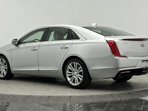 Used 2019 Cadillac XTS Luxury image 6