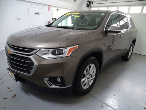 Used 2020 Chevrolet Traverse LT AWD/4WD image 18